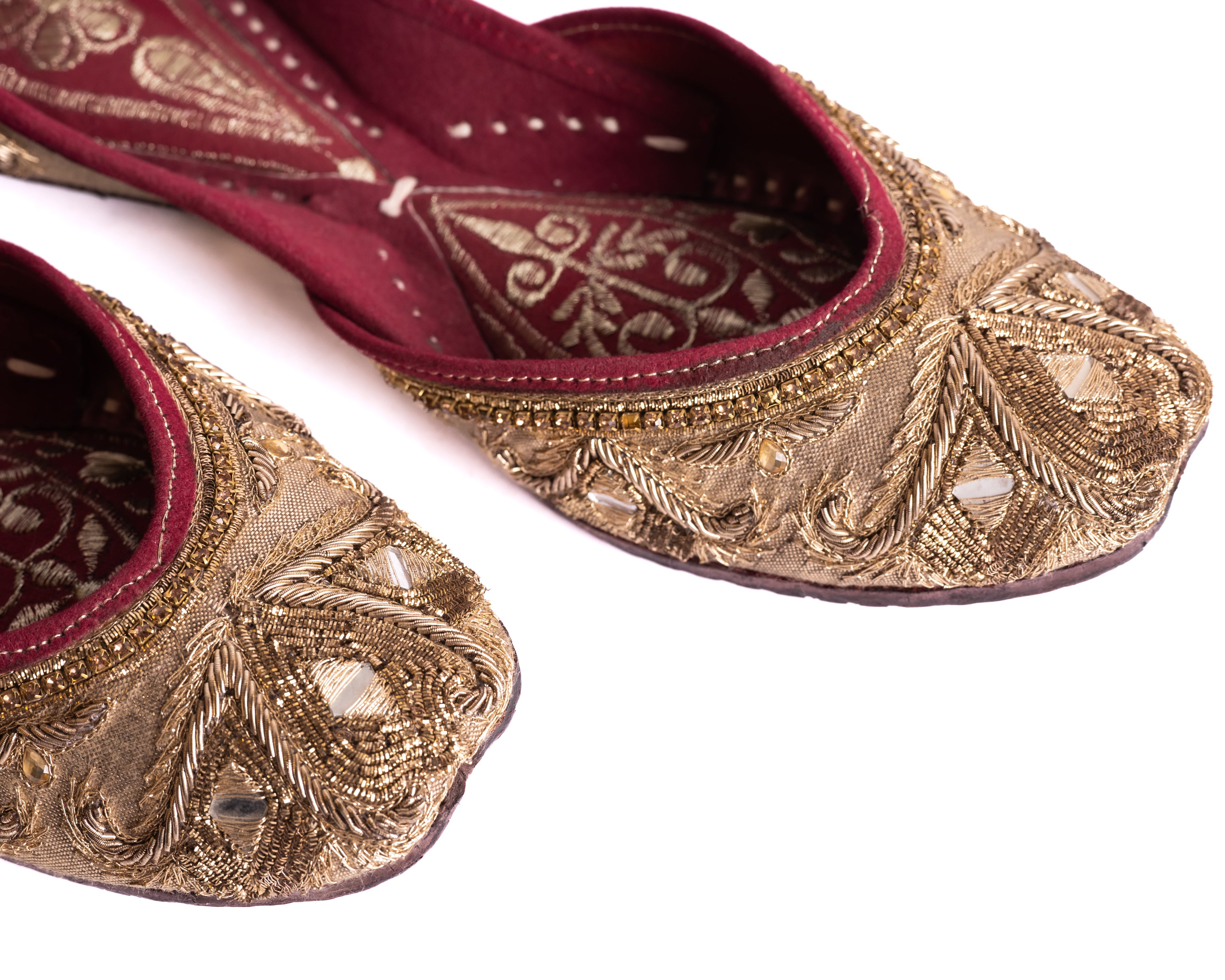 Zari Jutti