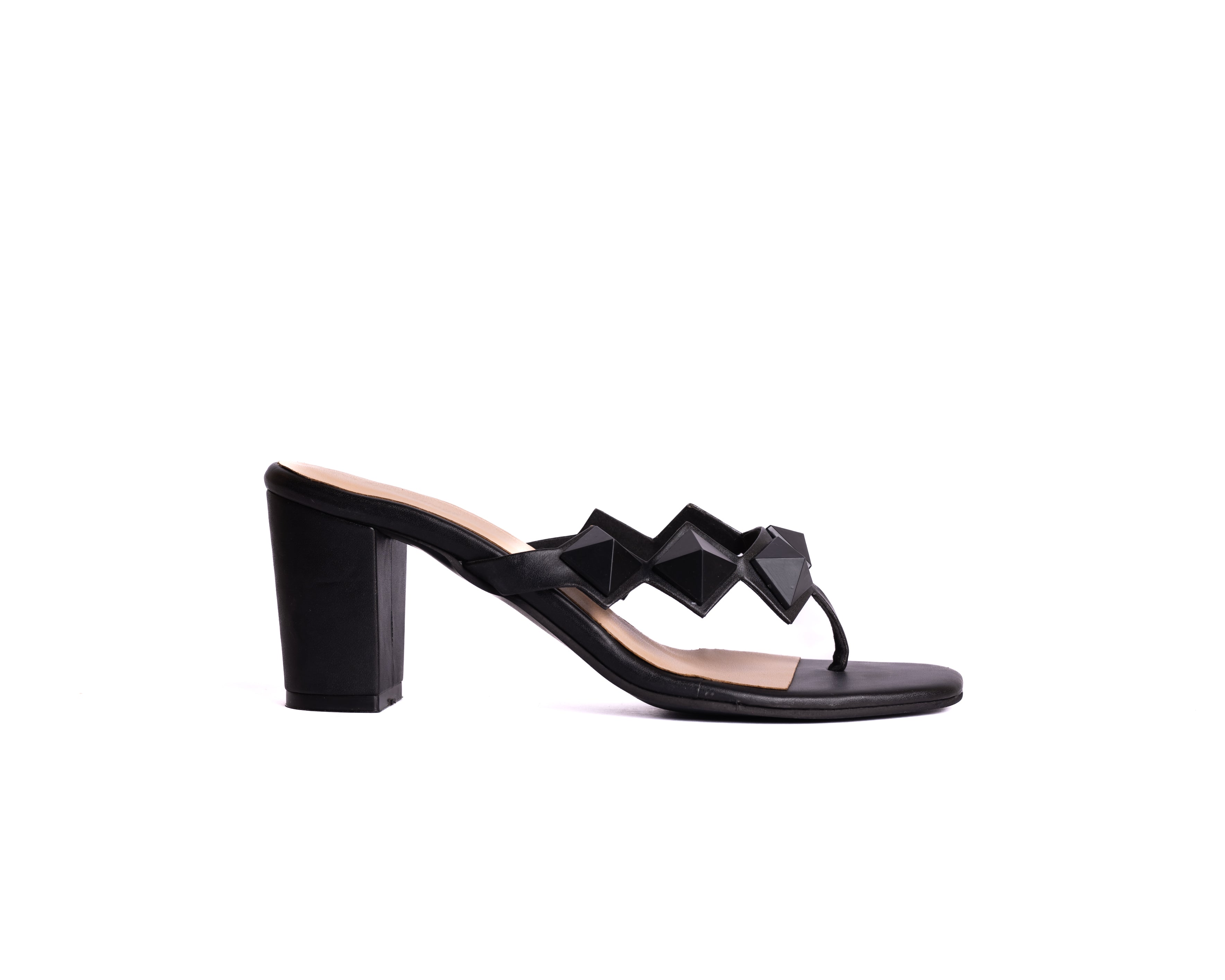 Pyramid Black